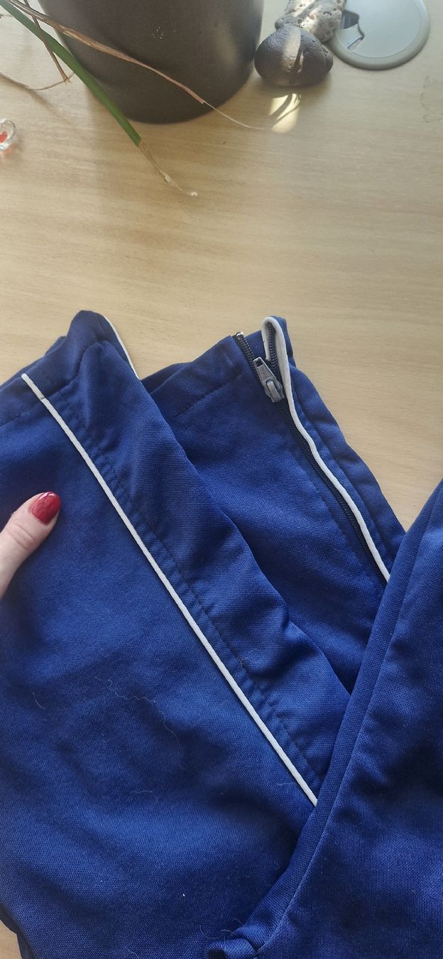 Pantaloni: Sporthose PERFECT blau  – Usato da Wohlen b. Bern venduto da lau_7vcp 2
