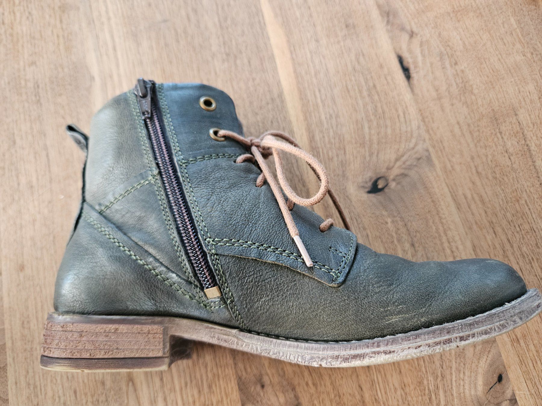 Chaussures femmes: Stiefeletten – D'occasion à Niederbipp par Sira2003 2
