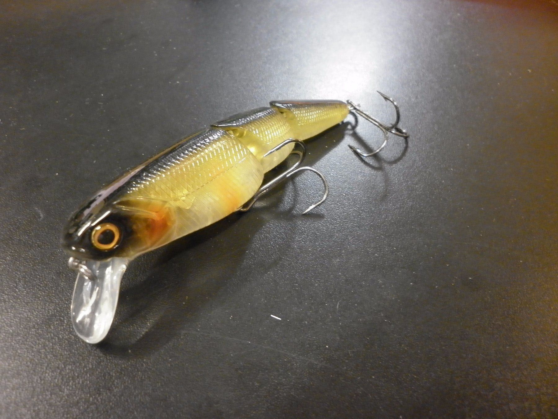 Esche: V-Joint Minnow 110 mm col. 01 – Nuovo e nell'imballaggio originale da Fribourg venduto da versus702 1