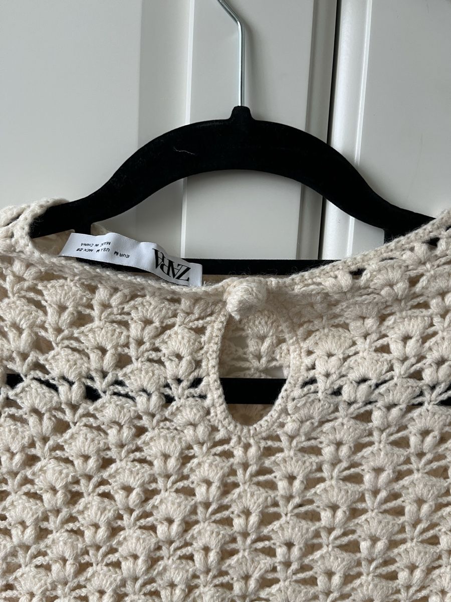 Zara Maglioni & Felpe: Butterfarbiger Pullover mit Löchern – Nuovo (secondo la descrizione) da Allschwil venduto da eyl_bb8q 6