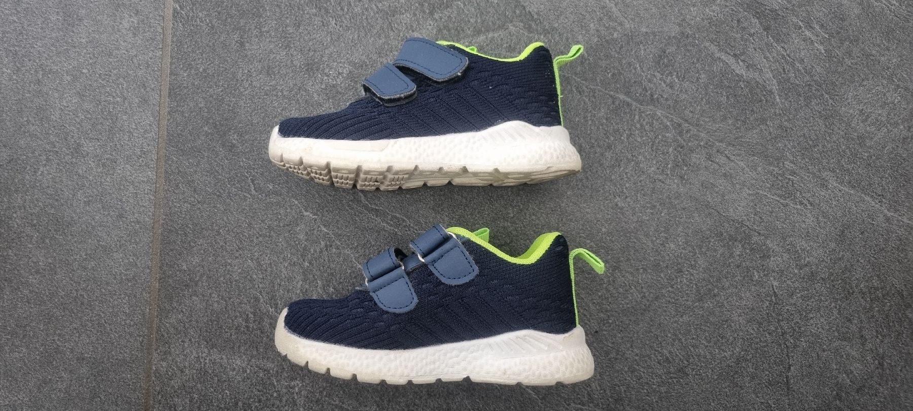 Scarpe per ragazzi: Sneaker Grösse 23 – Usato da Birmensdorf ZH venduto da borstenking 2