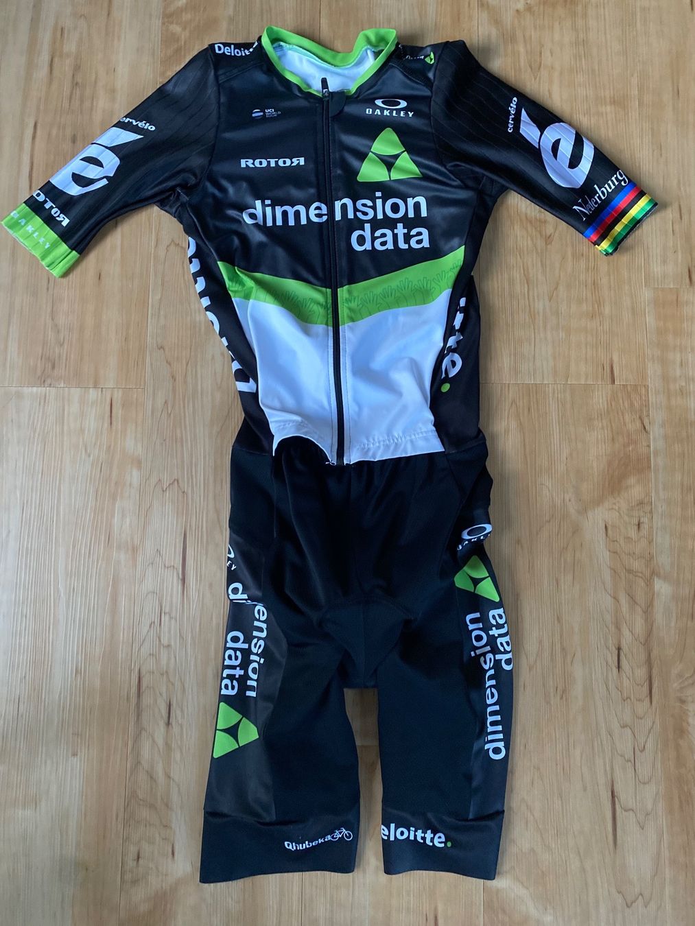 Canottiere & Pantaloni: Dimension data mark cavendish sprintsuit medium oakley – Usato da Appenzell venduto da classiccyclingkits