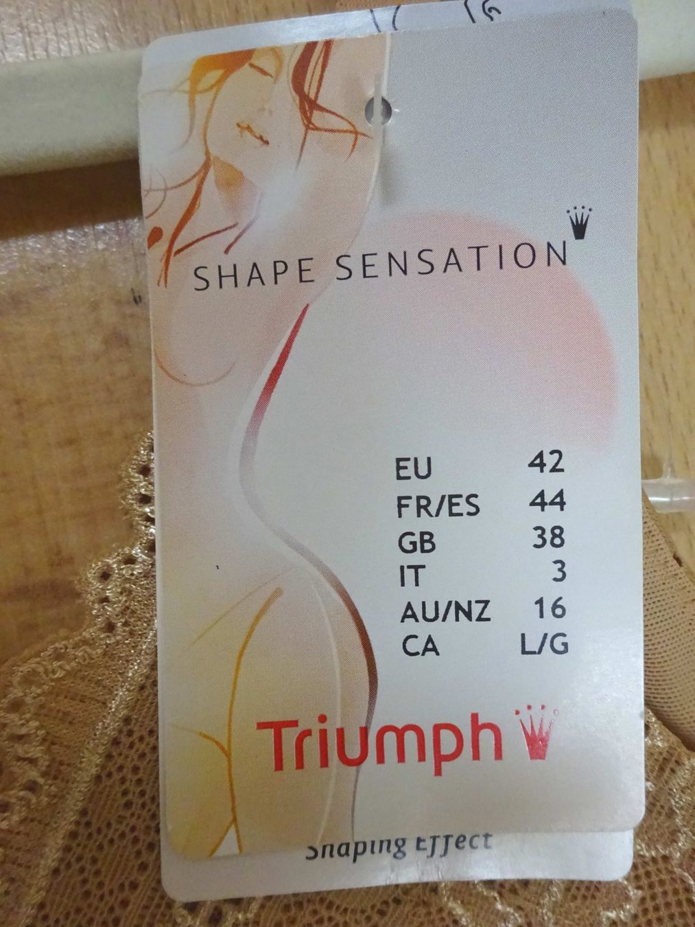 Triumph Altra biancheria intima: Triumph - Shapewear - Neues  Hemdchen - Grösse 42 – Nuovo e nell'imballaggio originale da Zofingen venduto da Justizia_01 4