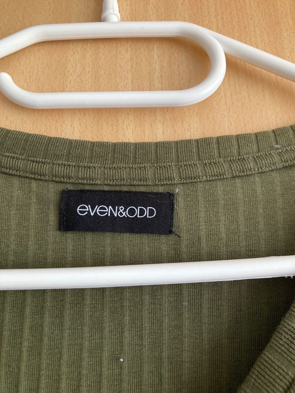Vestiti: Kleid eng oliv grün Gr. M – Nuovo (secondo la descrizione) da Thun venduto da Vans_98 3