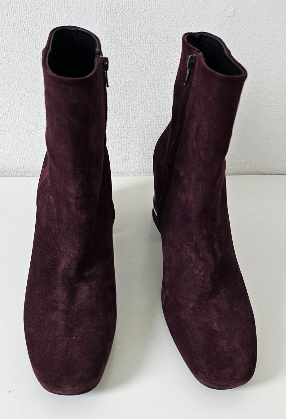 Vic Matié Damenschuhe: Vic Matie Pumps Gr. 40 Wildleder borderaux – Neu (gemäss Beschreibung) aus Luzern von TausendD 2