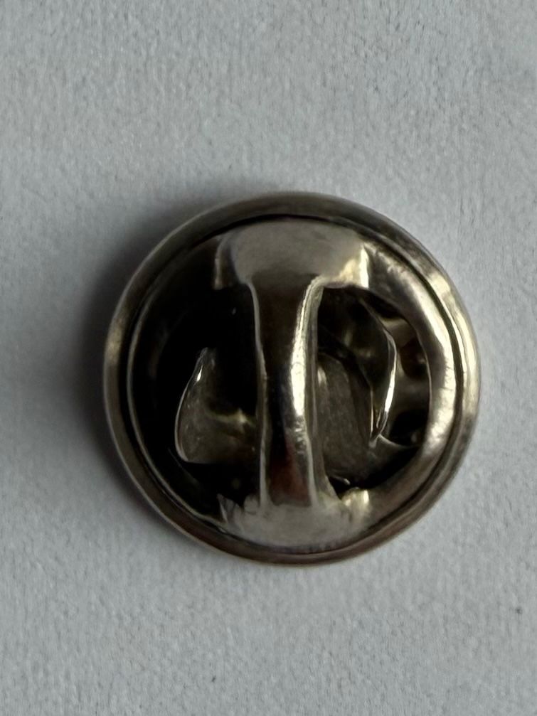 Plaketten & Abzeichen: Chesterfield Concerts Pin – Gebraucht aus Zürich von Kue_Zuerich 1