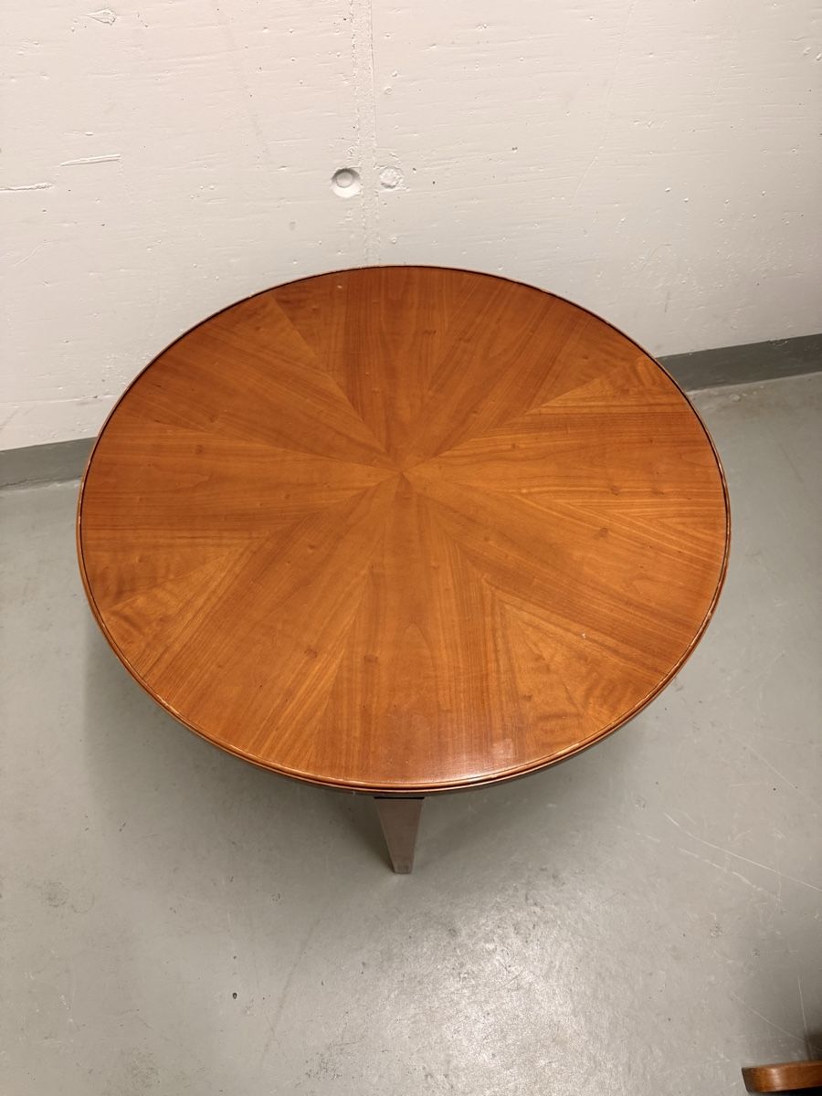 Tische: Tisch aus Holz – Gebraucht aus Volketswil von habibeoez