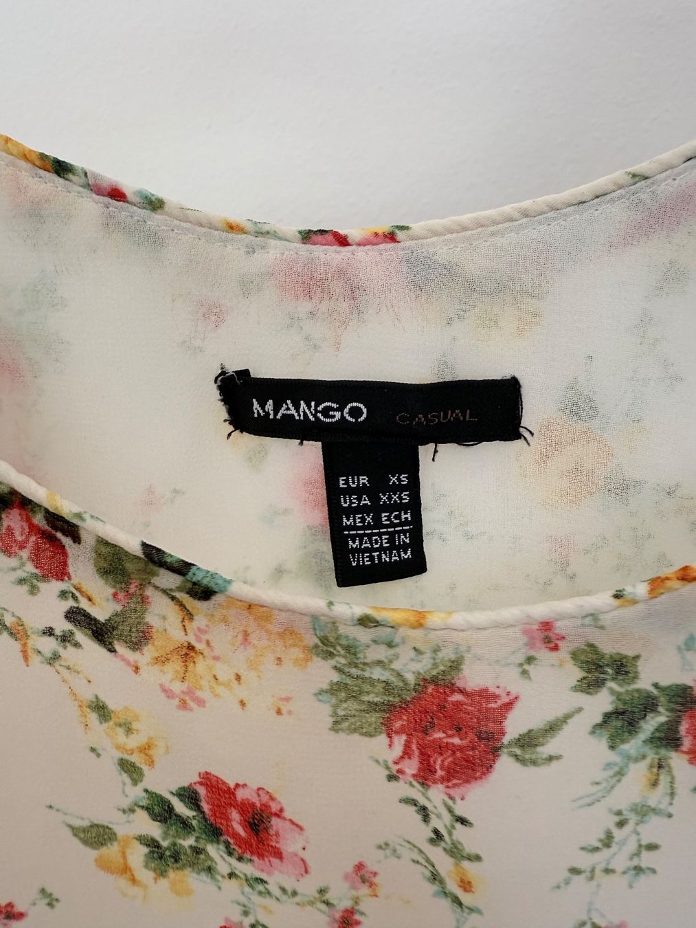 Mango Top: Mango Sommer Top, Gr. XS, Blumenmuster – Usato da Kriens venduto da MeinKleiderschrank 2