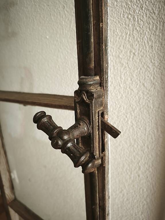 Finestre: Schönes altes Fenster – Usato da Kriens venduto da ertus 2