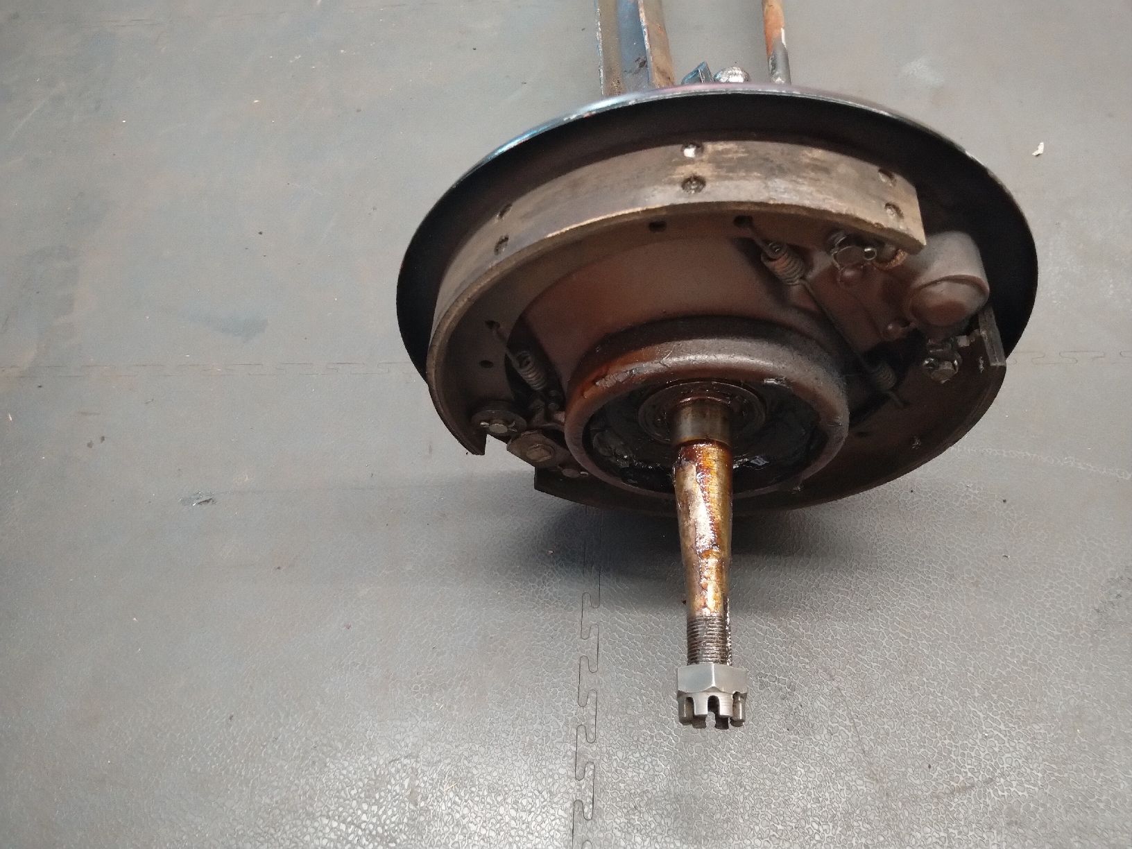 Ford Toutes les pièces auto: Ford A Vorderachse front axle  – D'occasion à Steinen par Blackcadillac 1