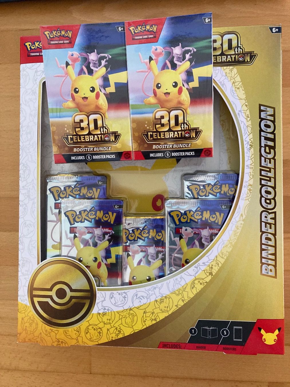 Pokémon Carte collezionabili: Pokemon 30.th Anniversary Binder & Bundle Set Englisch – Nuovo e nell'imballaggio originale da lenzburg venduto da dom_wc2x