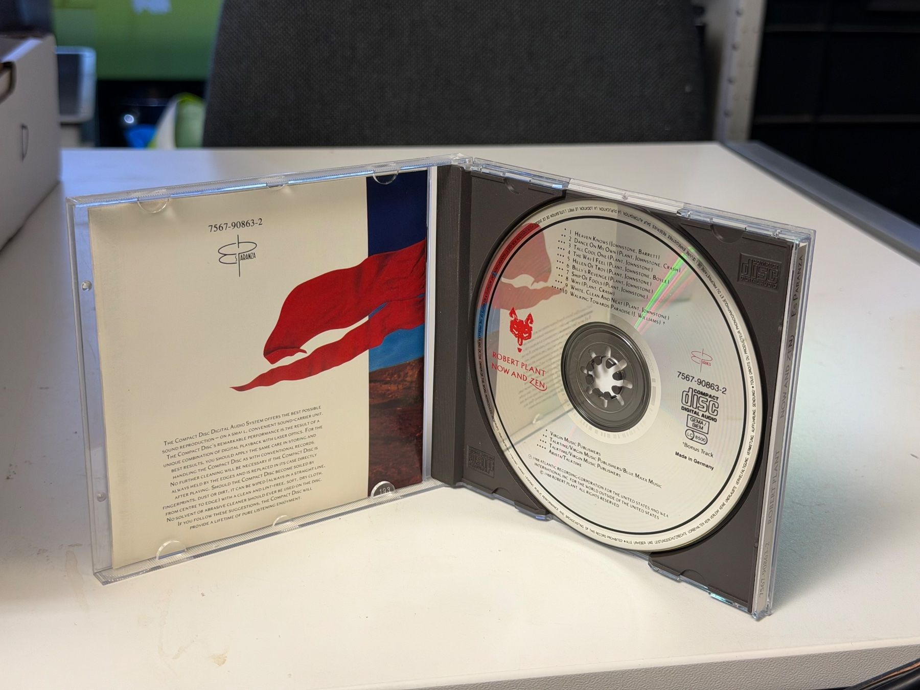 CD: Robert Plant - Now and Zen - HB21C – Nuovo (secondo la descrizione) da Küsnacht ZH venduto da Jazztilldawn 2