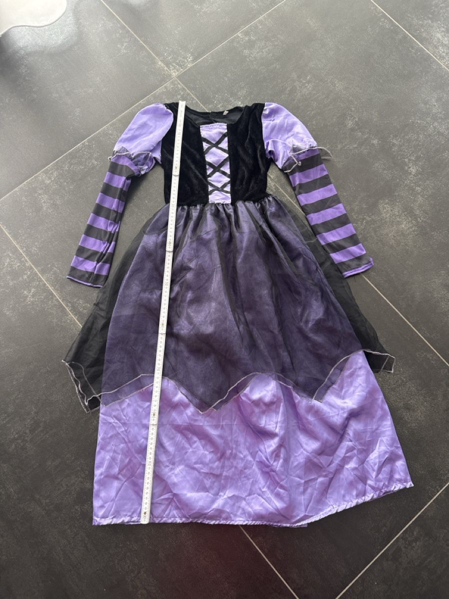 Costumi: Hexenkostüm für Mädchen – Usato da Hindelbank venduto da Bstalder 1
