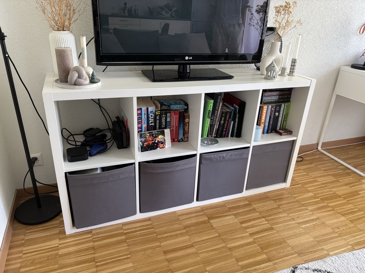 Ikea Scaffali: Étagère IKEA KALLAX  – Usato da Lausanne venduto da cec_xd97