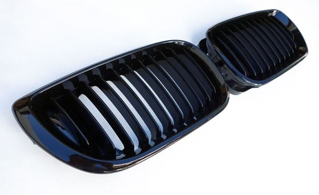 Frontgrill Glanz Schwarz Für BMW 1er F40 2019-2021 - Doppelrippen Design