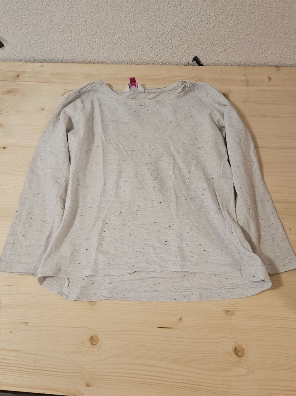 Pullover & Sweatshirts: Dünner Pullover gr 134 – Gebraucht aus Escholzmatt von _die_Kaempferin