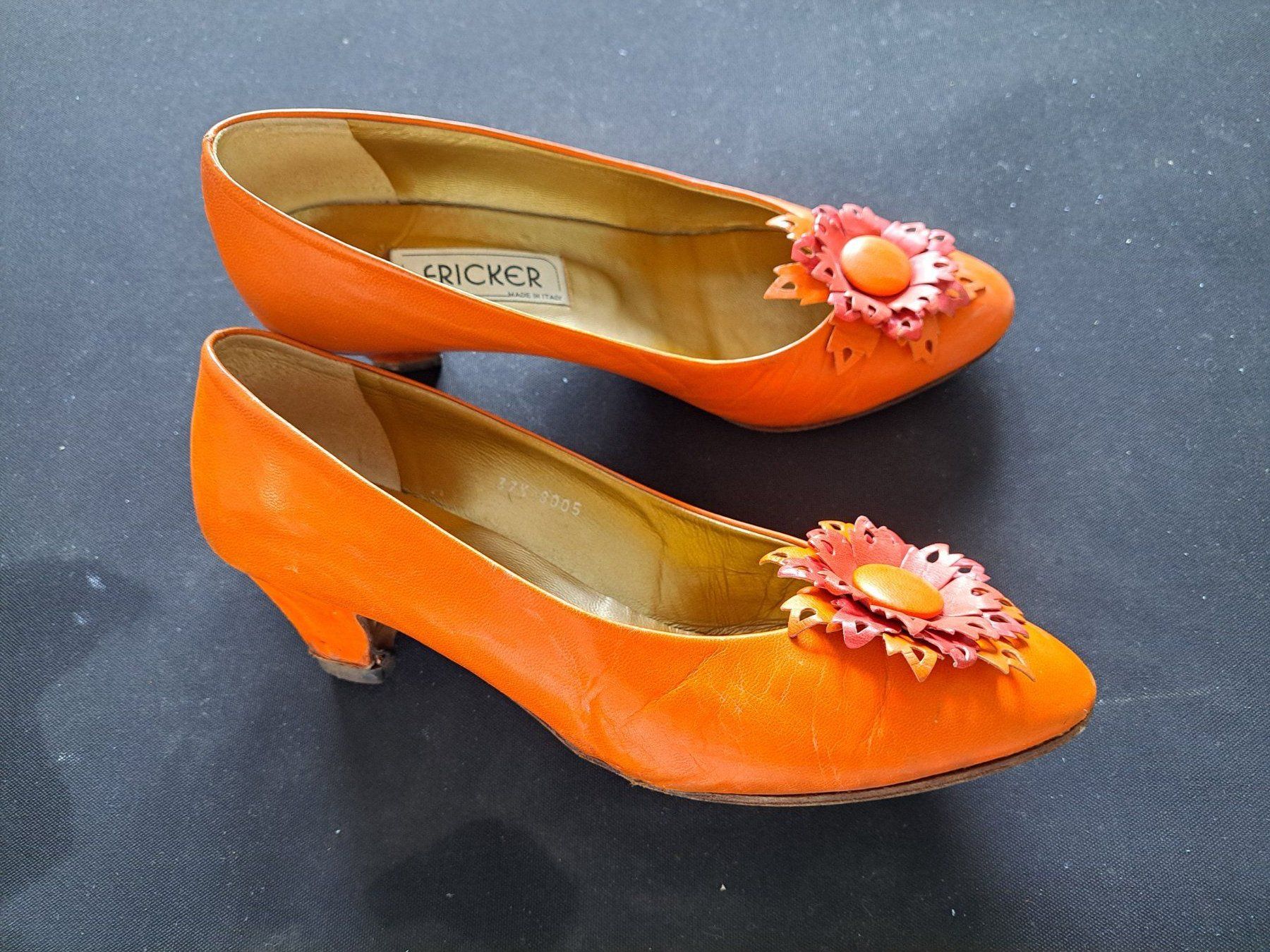 Scarpe da donna: Escarpins de couleur originale orange 37 – Usato da Courrendlin venduto da Aheinza 3