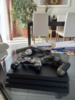 Consoles PlayStation 4 Pro avec 2 manettes et câbles