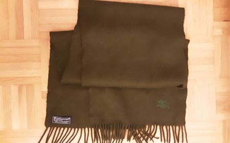 Burberry echarpe cachemire verte olive foncé, 28x135cm