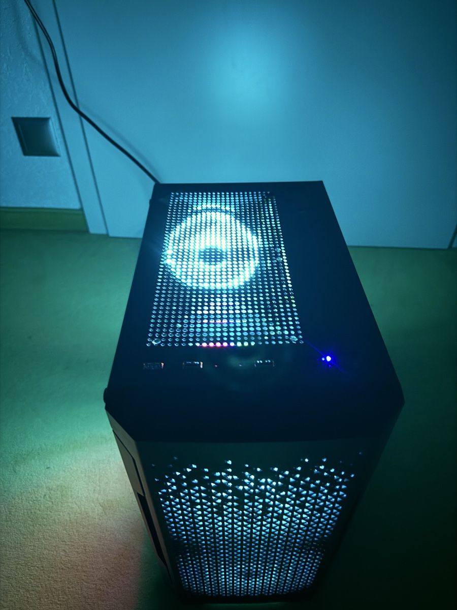 PC: Gaming PC mit RGB Beleuchtung – Difettoso da Oberägeri venduto da F-Studio 2