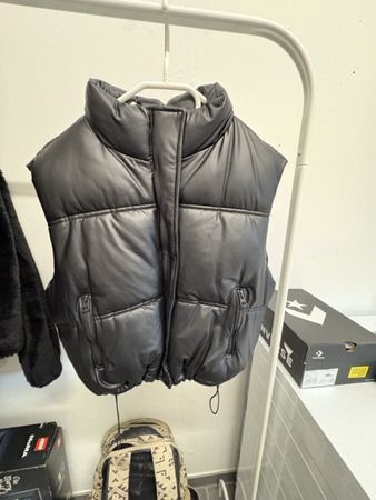 Gilet imbottito nero effetto pelle, come nuovo