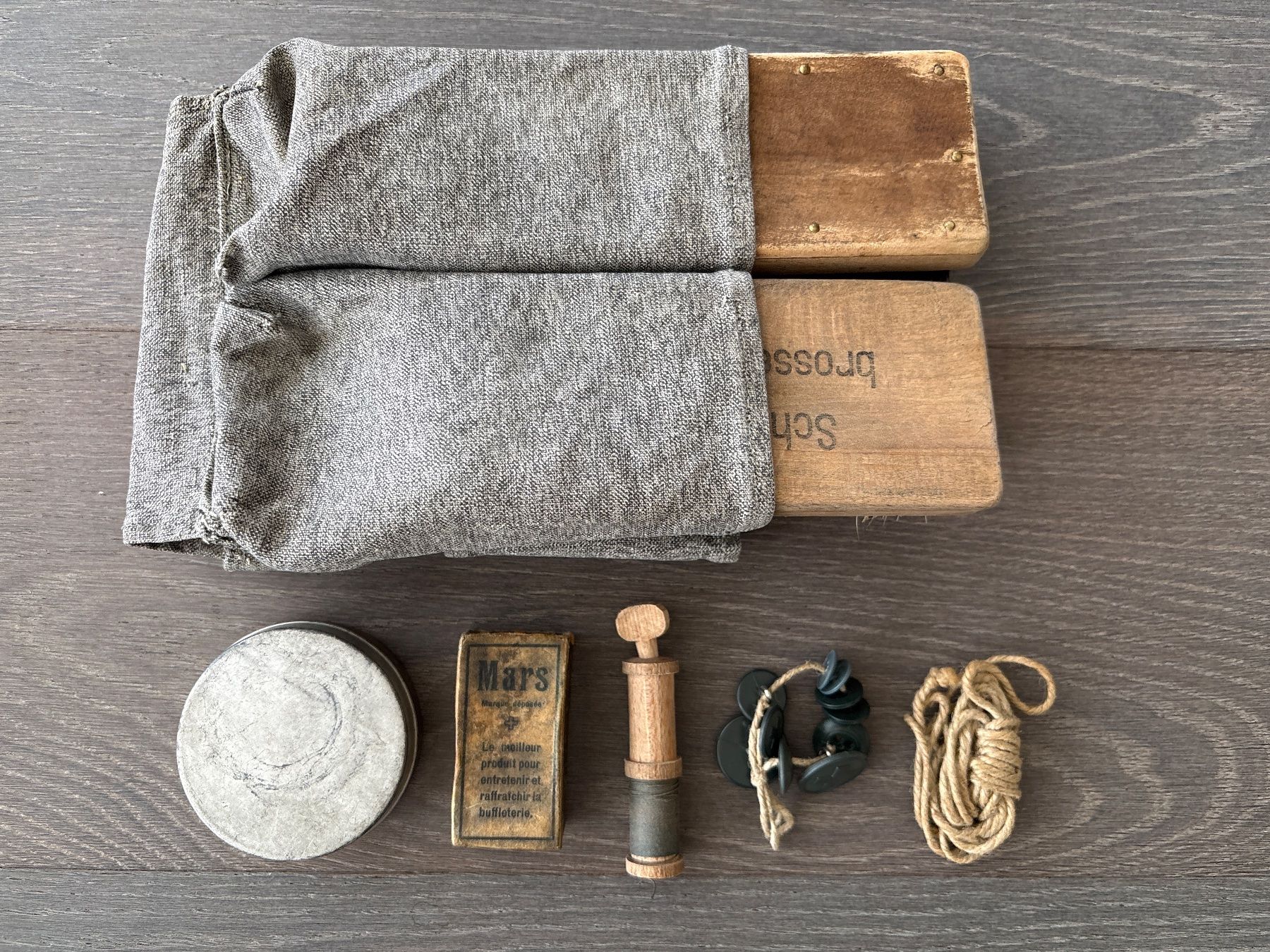 Schweizer Armee Altro in  Abbigliamento & Accessori: Mannsputzzeug Ord. 1914 fast komplett – Usato da Hünenberg venduto da Betsch1 1