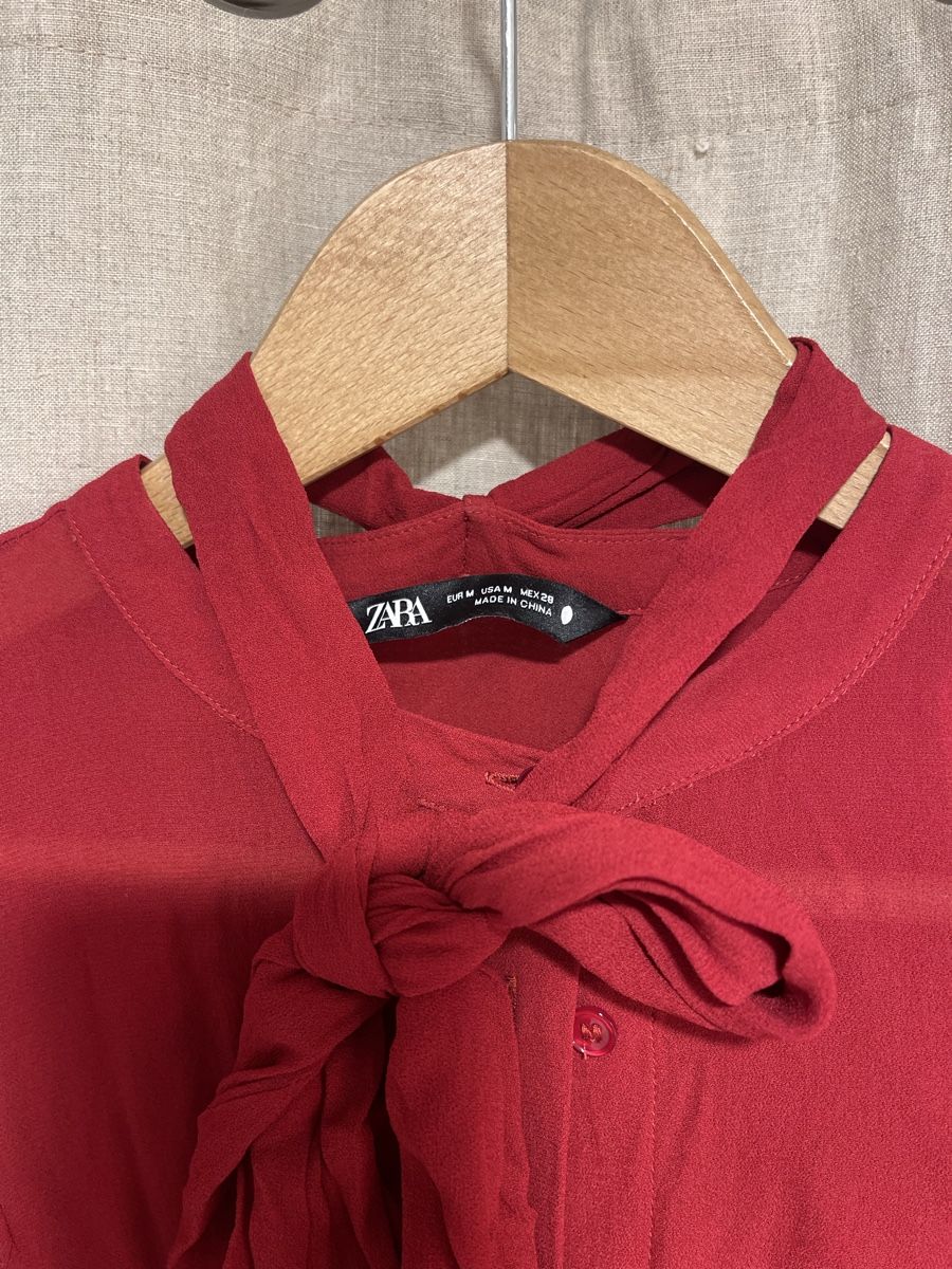 Zara Camicette: Zara Bluse, Rot, Grösse M, Viskose, Versand 9.- – Nuovo (secondo la descrizione) da Meilen venduto da ana9 1