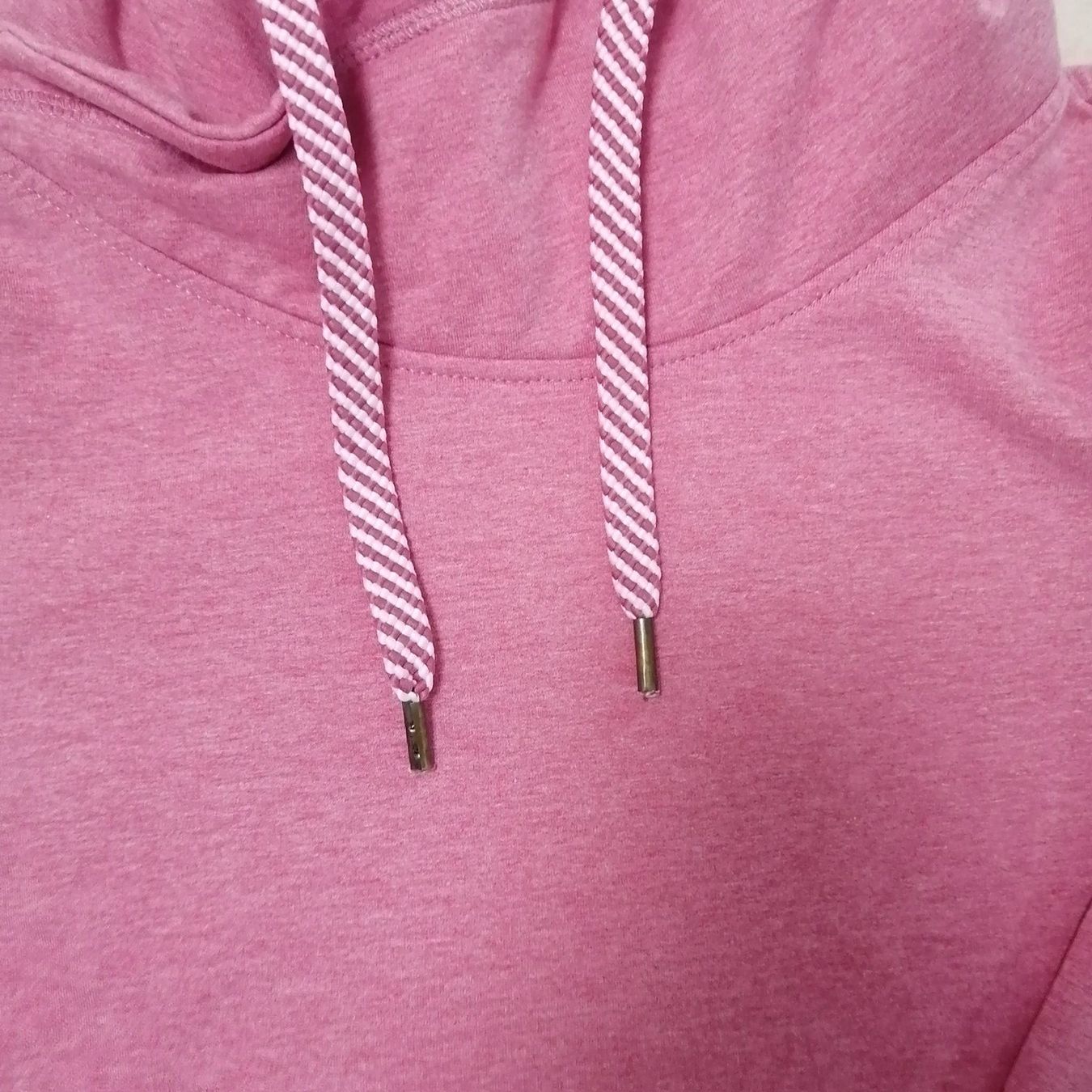 Pullover & Sweatshirts: Pullover Damen Gr. XS-S – Gebraucht aus Henau von AXAA 2