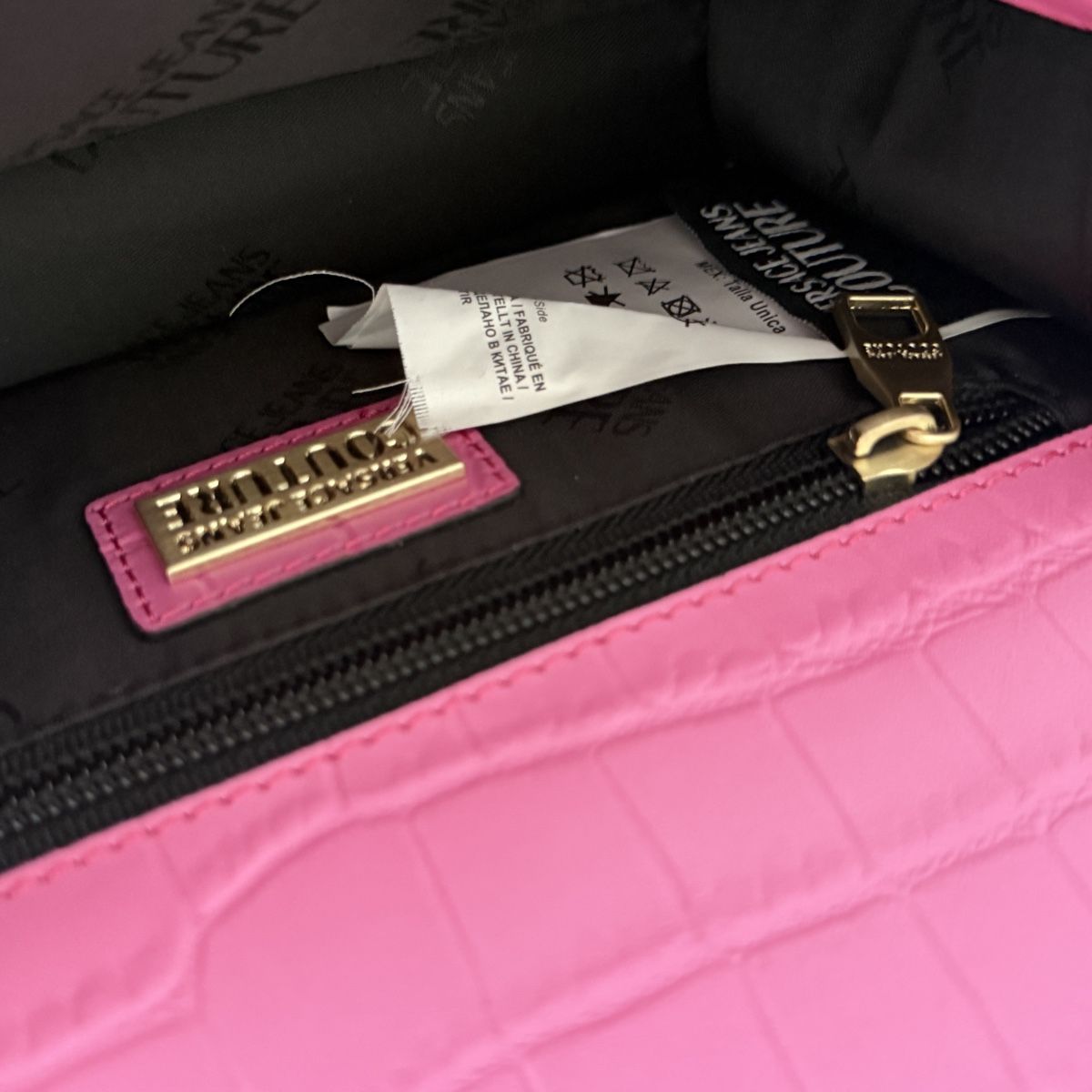Versace Taschen für Damen: Versace Jeans Couture Umhängetasche Krokooptik – Neu (gemäss Beschreibung) aus Liestal von kurz.weilig 2