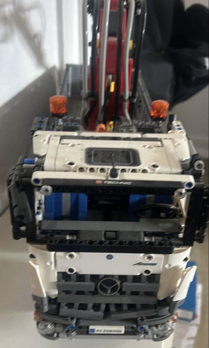 Lego Giocattoli: LEGO Technik LKW ab 99.- Top Ware – Usato da Sennwald venduto da HARO-Import 1