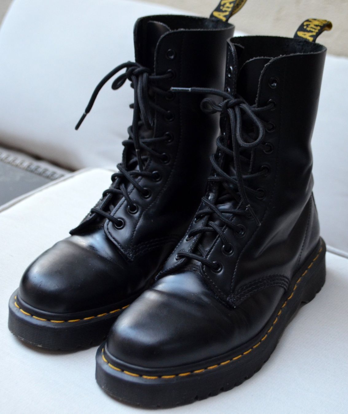 Dr. Martens Chaussures hommes: Boots / Bottes Dr. Martens  .42 – D'occasion à Collonges par arashee 2