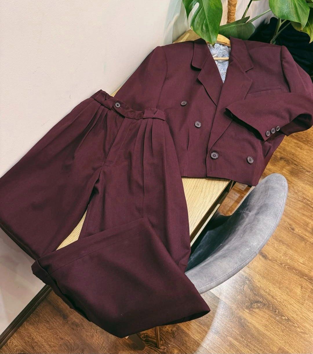 Costumi: Damenanzug – Usato da Leissigen venduto da ali_k9v8 6