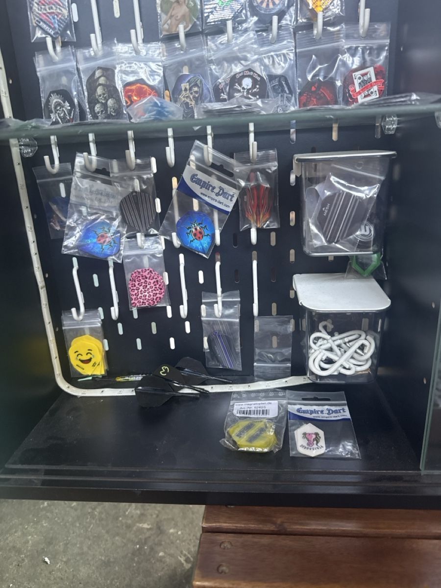 Freccette: Dart Flights Collection 100+ pieces various designs new – Usato da Adlikon b.Regensdf venduto da Tanjawolf 2