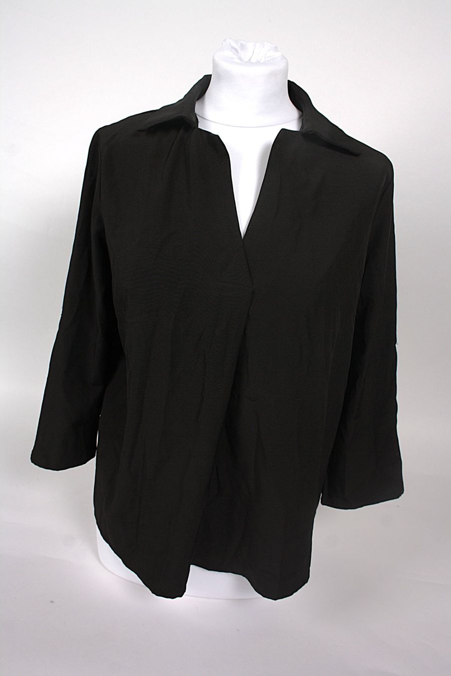 Shein Camicette: SHEIN Bluse schwarz M/38 – Usato da Zollikofen venduto da Restwert_Zollikofen