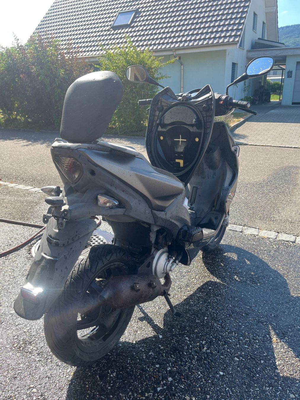 Yamaha Scooters: Yamaha Aerox NS50 – Gebraucht aus Kestenholz von Maport 2
