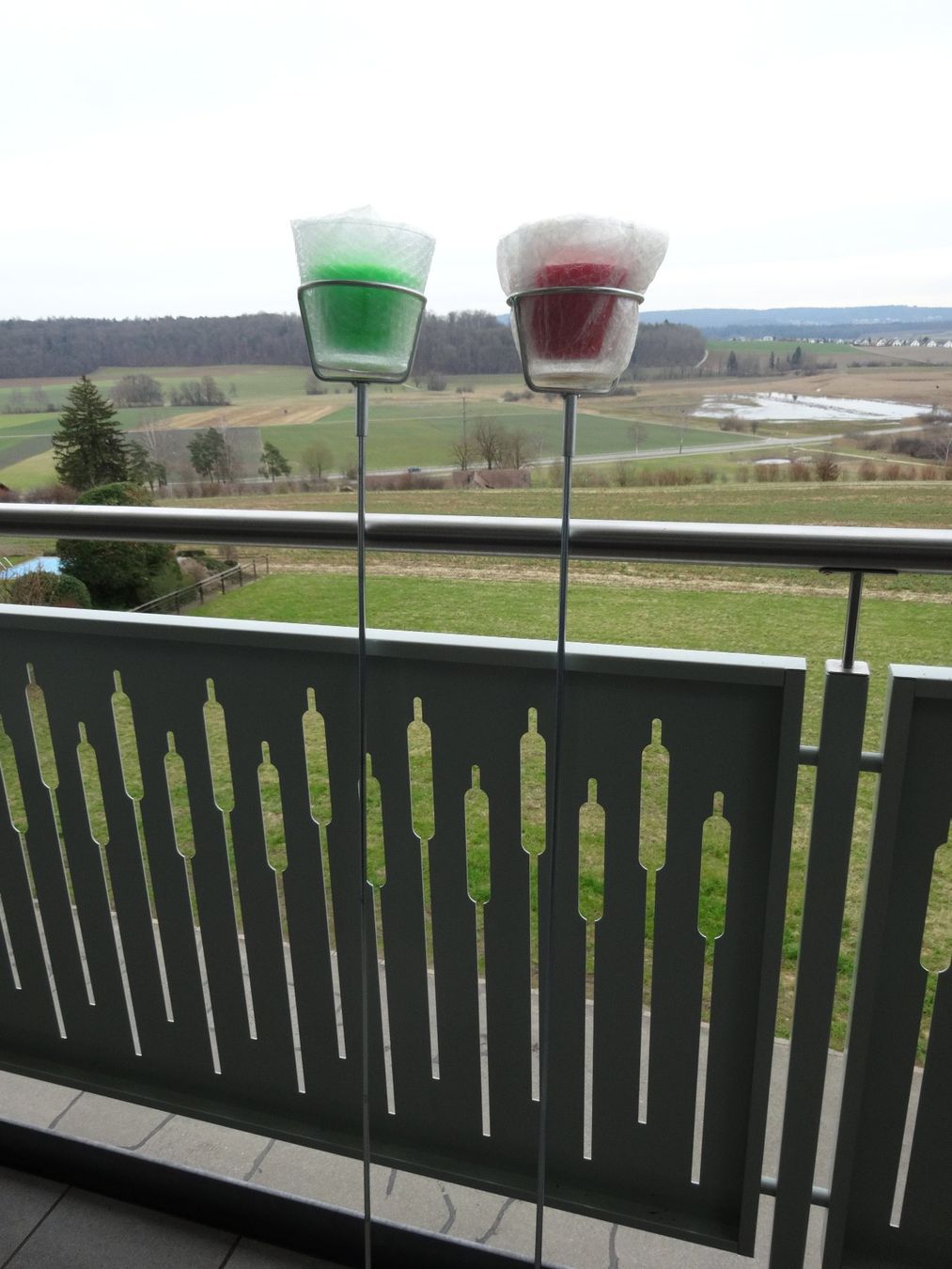 Tutte le decorazioni: 2 Gartenkerzenständer mit 4 Kerzen neu – Nuovo (secondo la descrizione) da Neerach venduto da jenny062