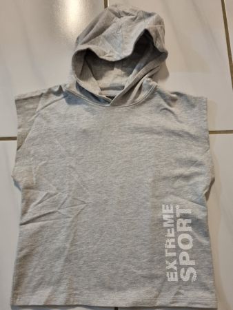 T- Shirt, Sweatshirt mit Kapuze neu Gr. 134/140