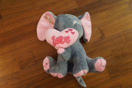 Süsser Plüschelefant mit Herz "Love"
