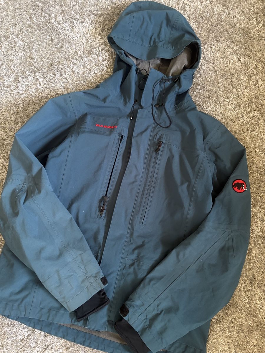 Mammut Giacche: Mammut GORE-TEX Jacket - Men's L – Difettoso da Brislach venduto da edu_t6pq