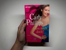 ROMAN: Carly Phillips, Küss mich doch!
