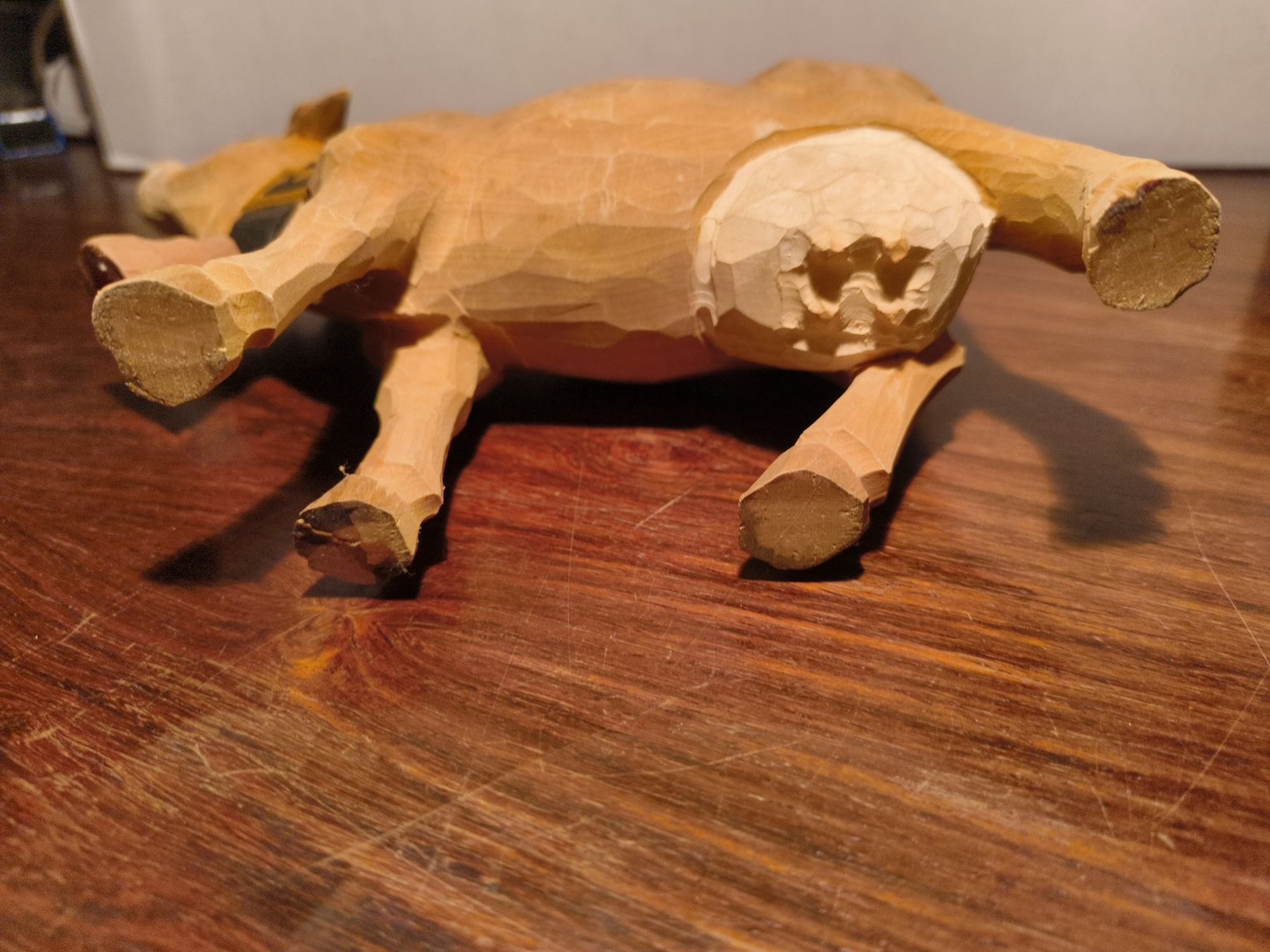 Statuette: geschnitzte Holz Kuh mit Glocke – Usato da stettlen venduto da VintageBern_ch 7