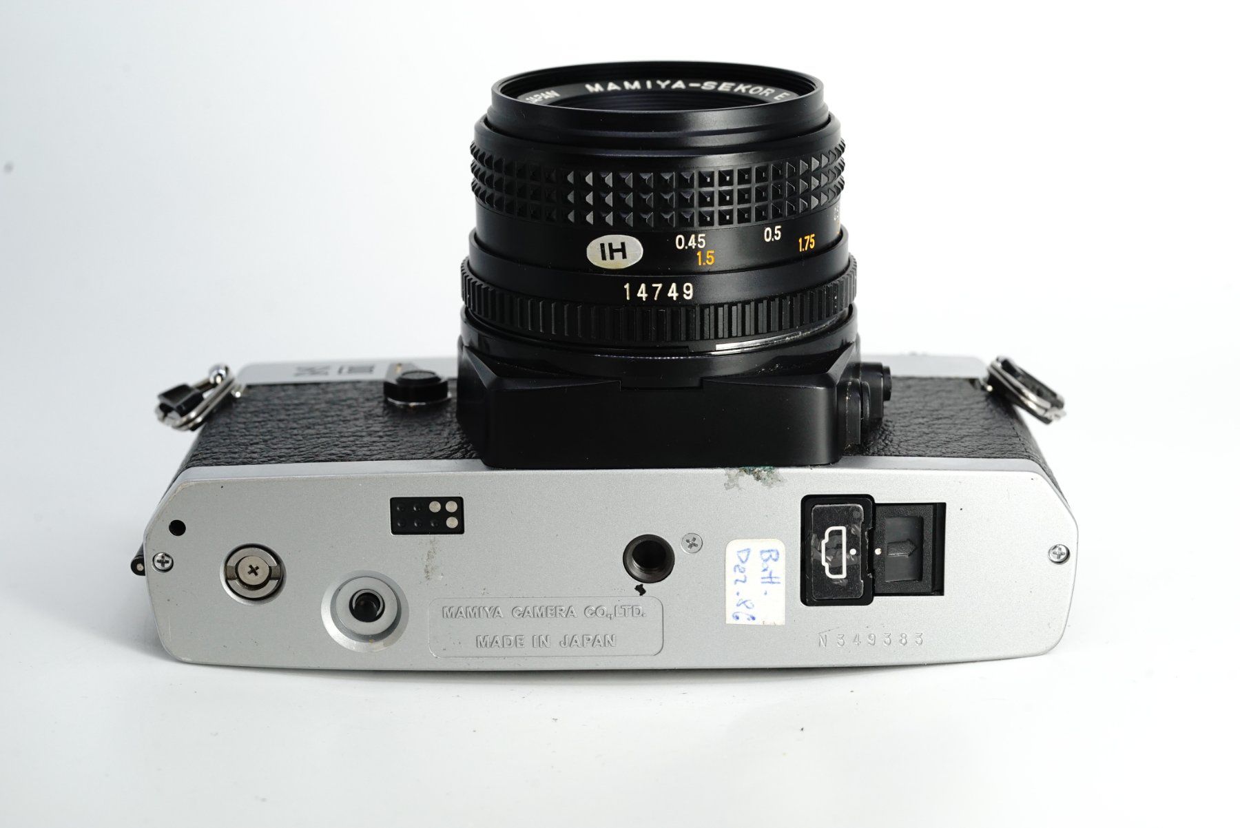 Mamiya Fotocamera: Mamiya ZE mit Objektiv mit kleinem Mangel – Usato da Bischofszell venduto da Blende2 5