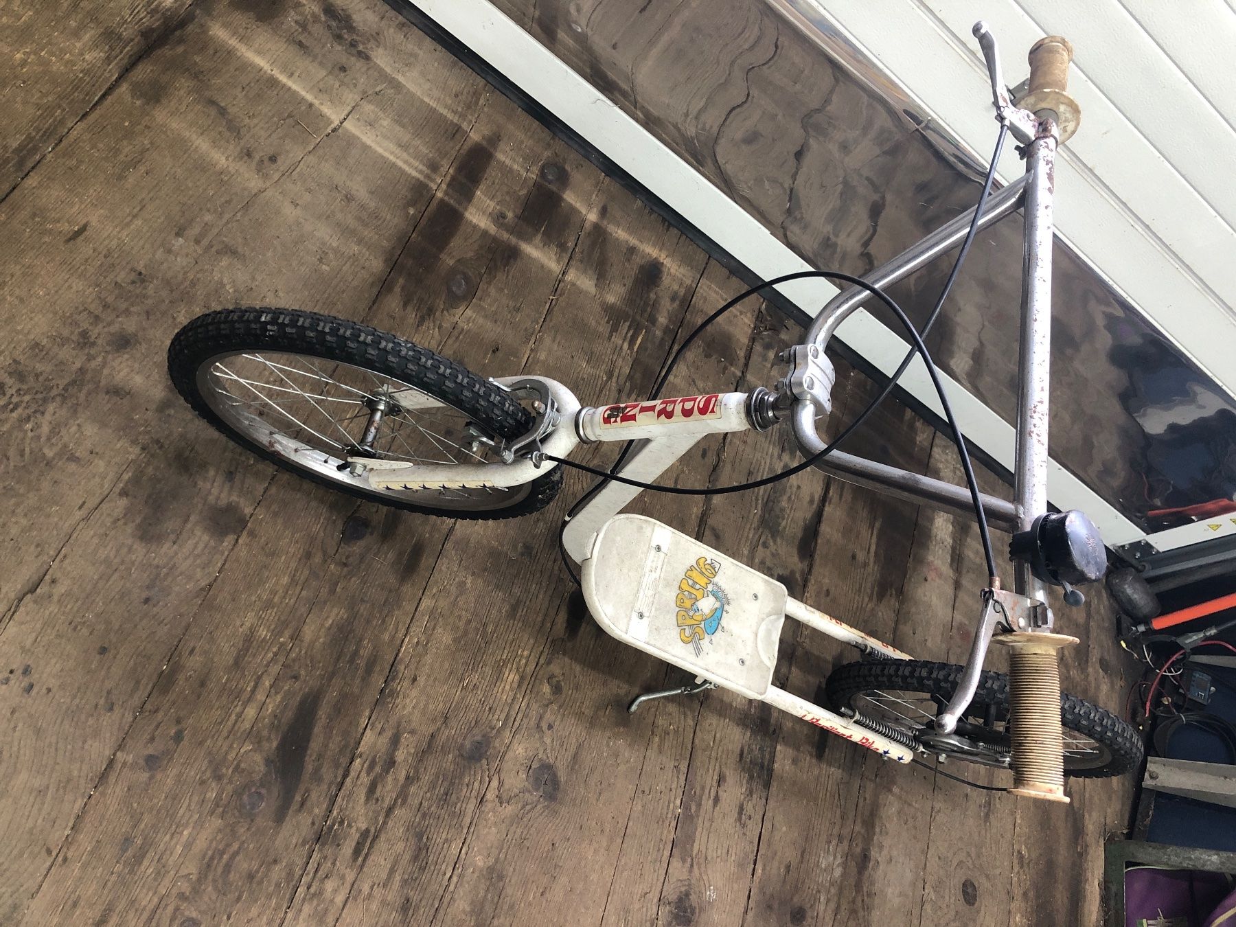 Veicoli per bambini: Trottinette Oldtimer Spring Resilient Bike – Usato da Chénens venduto da splitsuisse 4