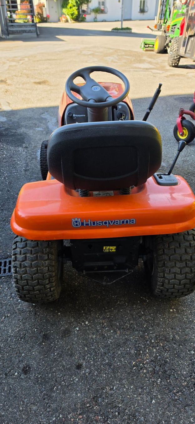 Husqvarna Rasenmäher: Rasenmäher HusqvarnaLT 12.5 – Gebraucht aus Rain von Fafan069 8