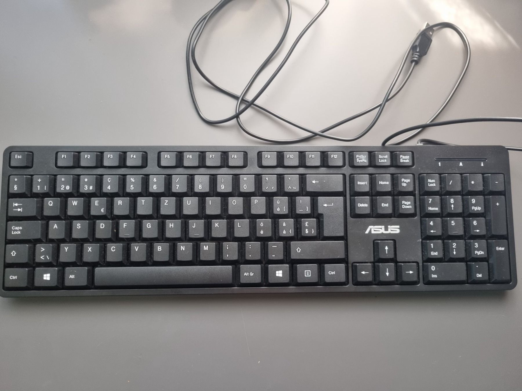 Asus Tastiere: Asus Tastatur – Usato da Greifensee venduto da Misheru