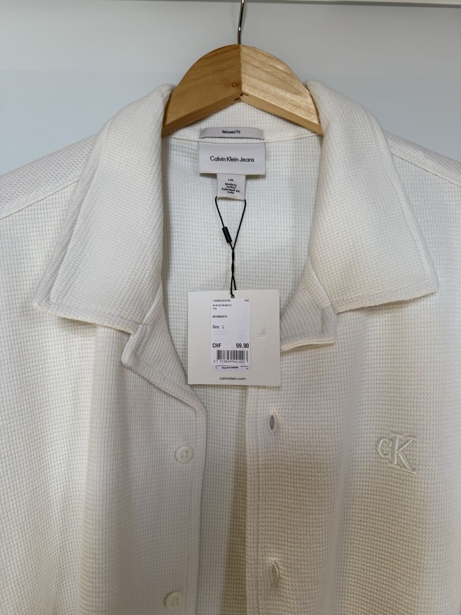 Calvin Klein Hemden: Calvin Klein Sommerhemd Neu // Gr. L – Neu und originalverpackt aus Wängi von can_kgq6 2