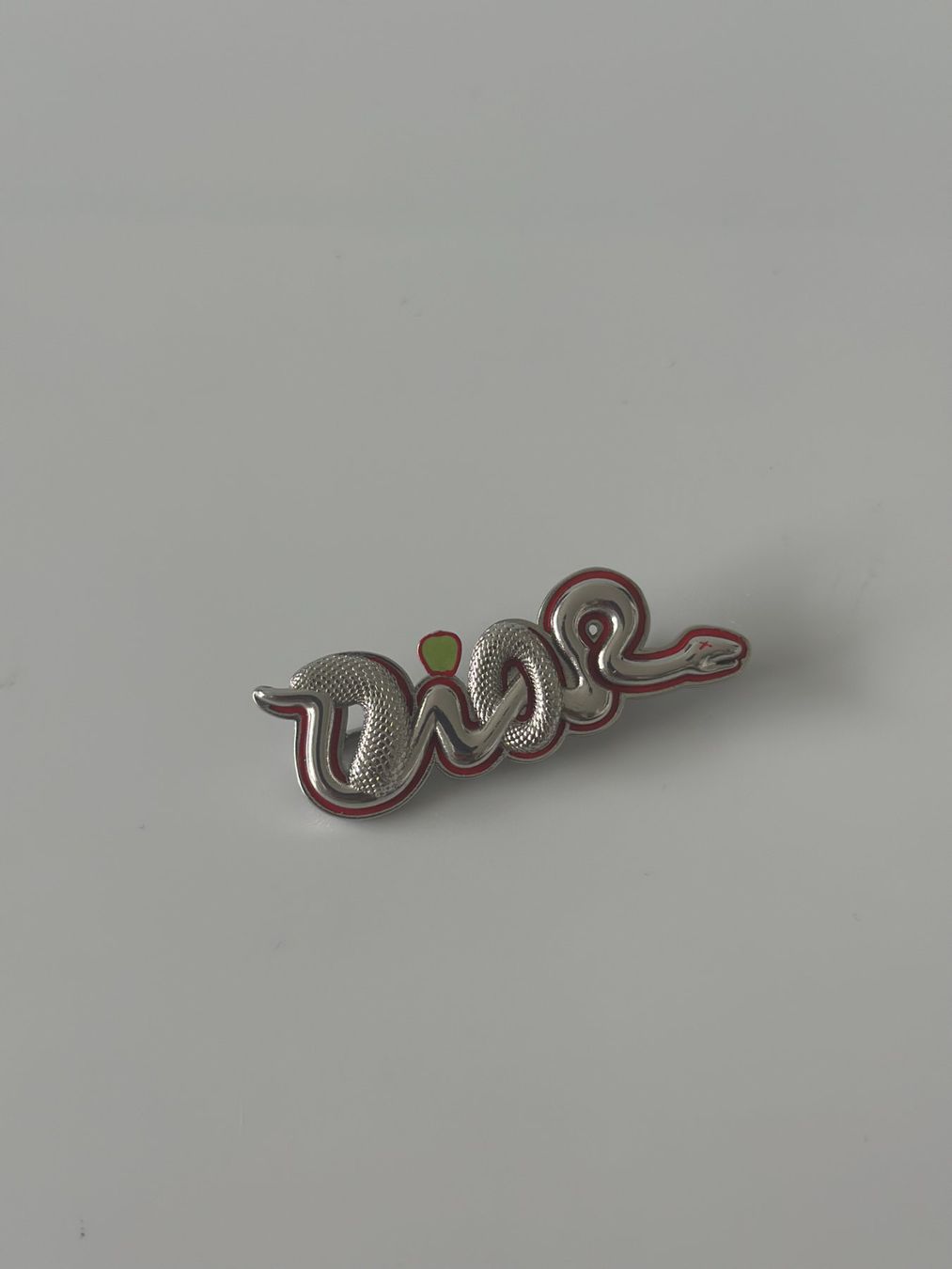 Dior Spille & Fermagli: New brooch Dior – Nuovo e nell'imballaggio originale da Lugano venduto da juledo 1