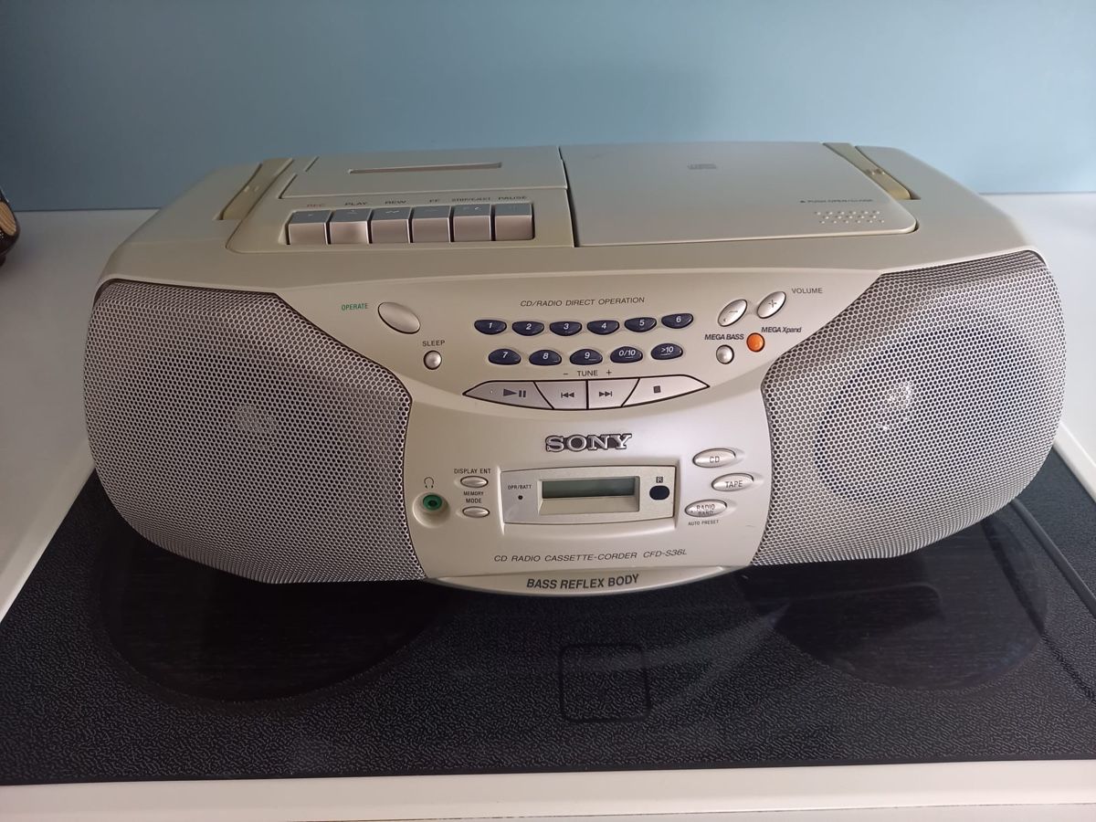 Sony Lettore multimediale portatile: Sony CD & Kassetten Player – Usato da Grünenmatt venduto da Smiley1986