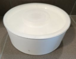 Deckbrett-Futtergeschirr Kunsstoff gebraucht, 1.8 l