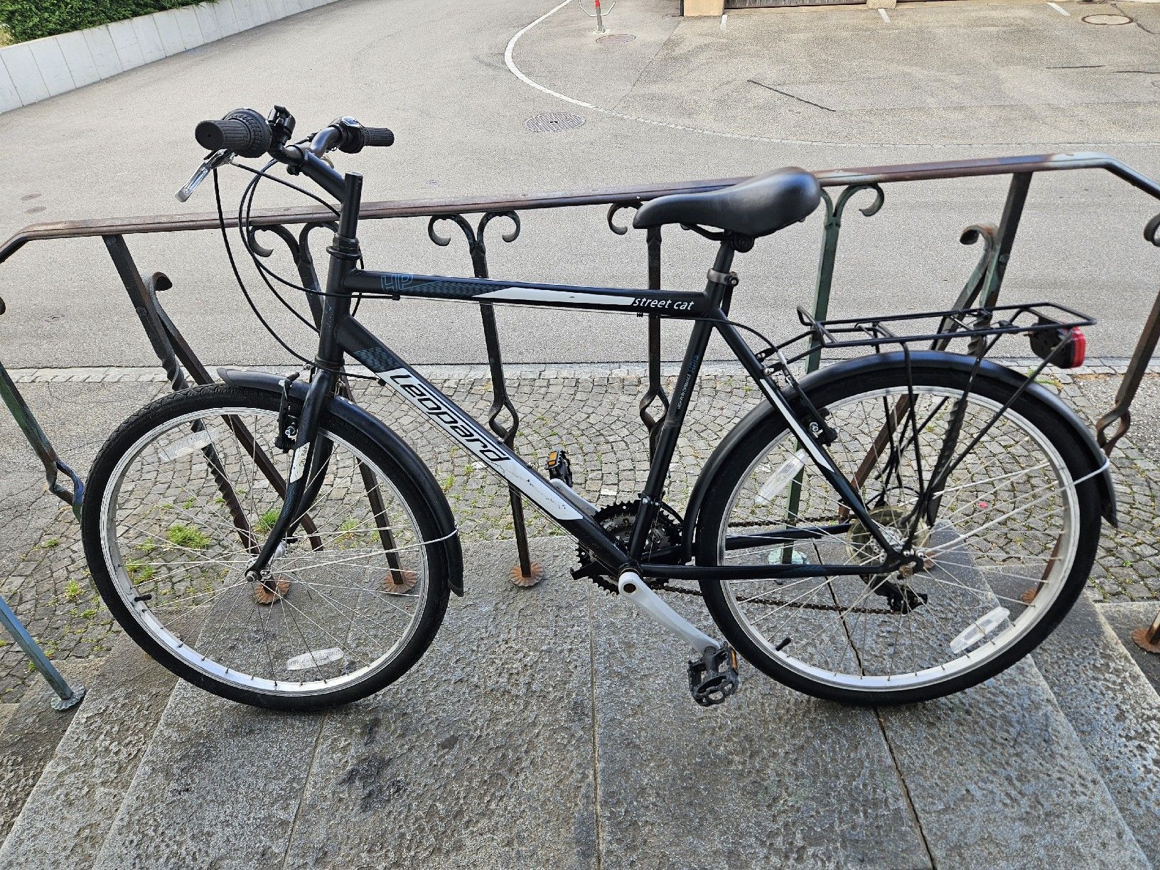 elektrofahrrad 28 zoll mittelmotor Das SachsenRAD E-SUV CityBike C5R Centro ist ein Allround Ebike für Stadt und Gelände mit speziell entwickelten und Riemenantrieb. Das E-Bike Category:Fahrräder_ACID Frame size:55 cm - M MBM Elektro-Citybike RHEA 24